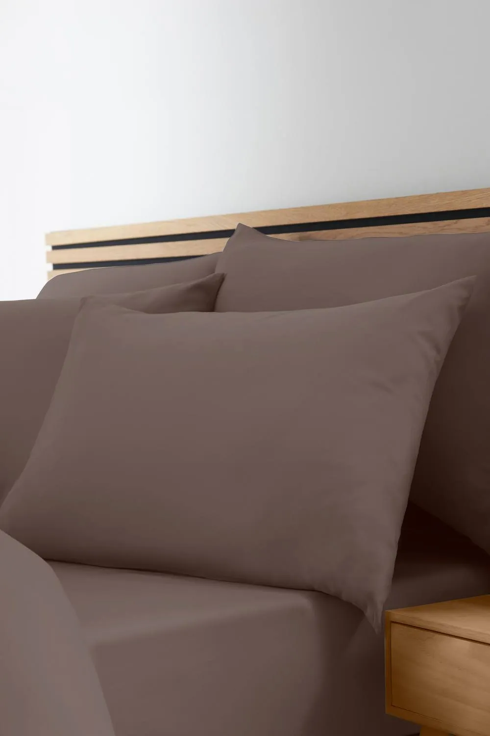 Catherine Lansfield So Soft Non Iron Duvet Cover Set in Chocolate 2