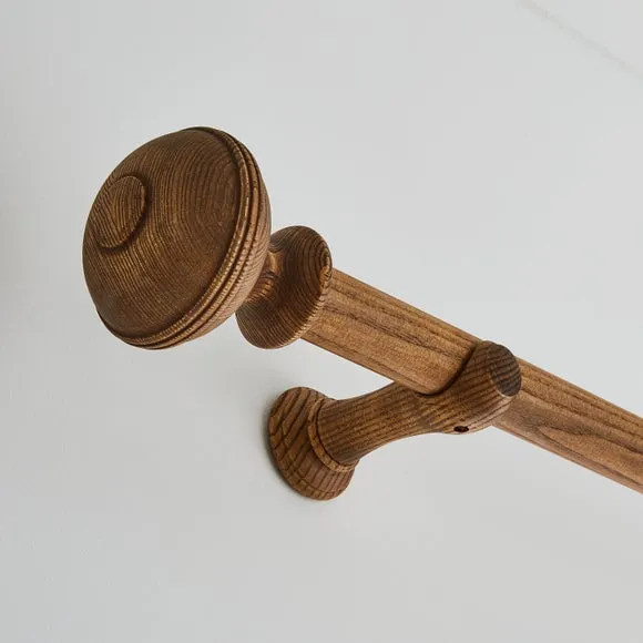 Oval Ribbed Wood Curtain Pole 3