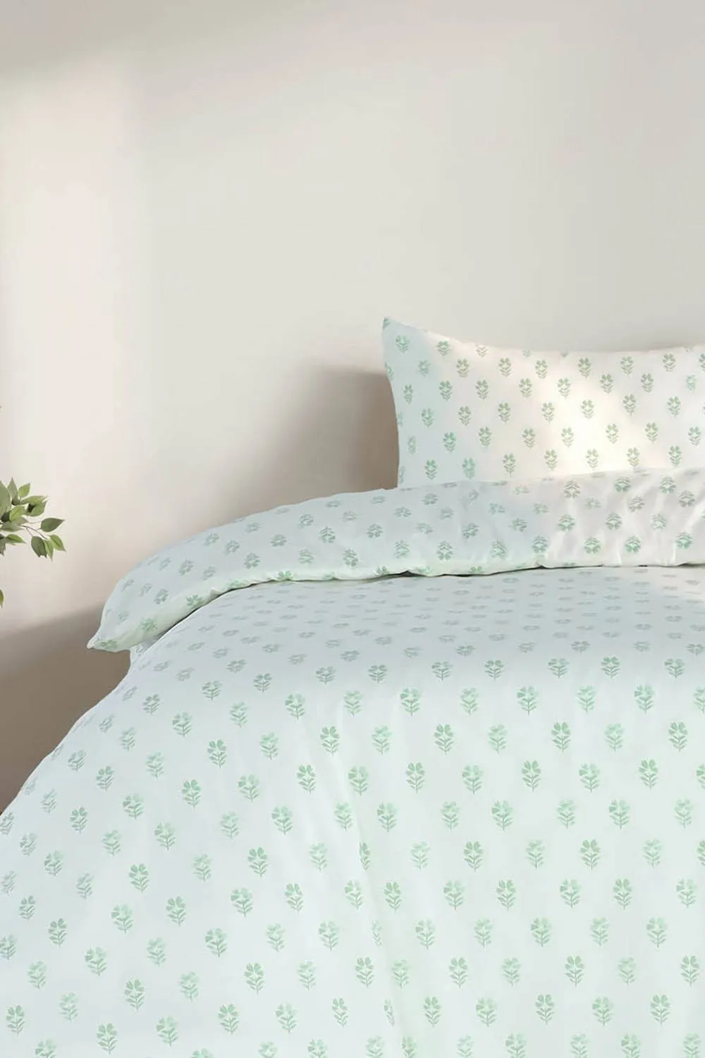 Martex Studio Edition Sage Botanical Duvet Cover Set 2