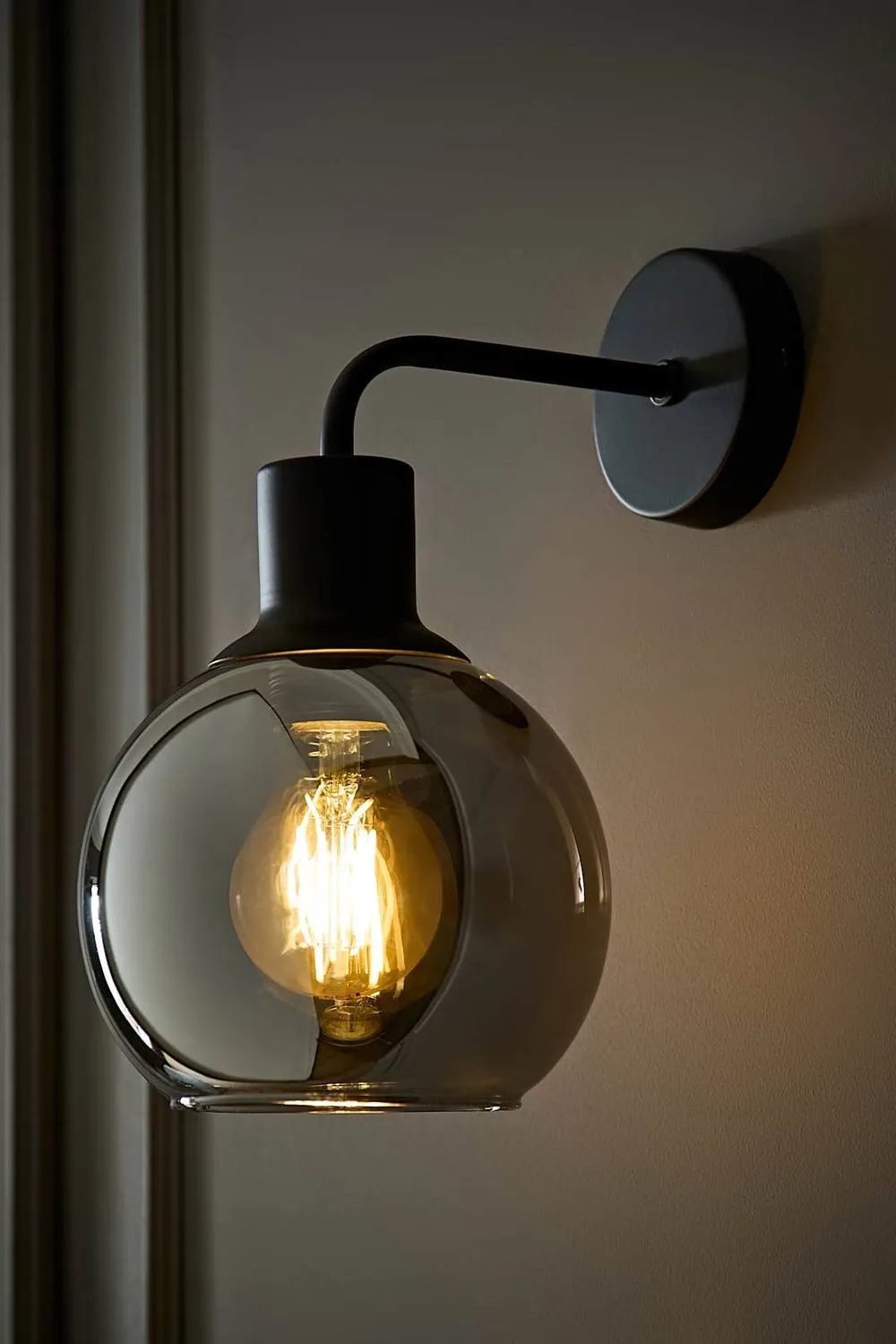 ValueLights Bellamy Wired Glass Globe Wall Light with Bulb in Black 2