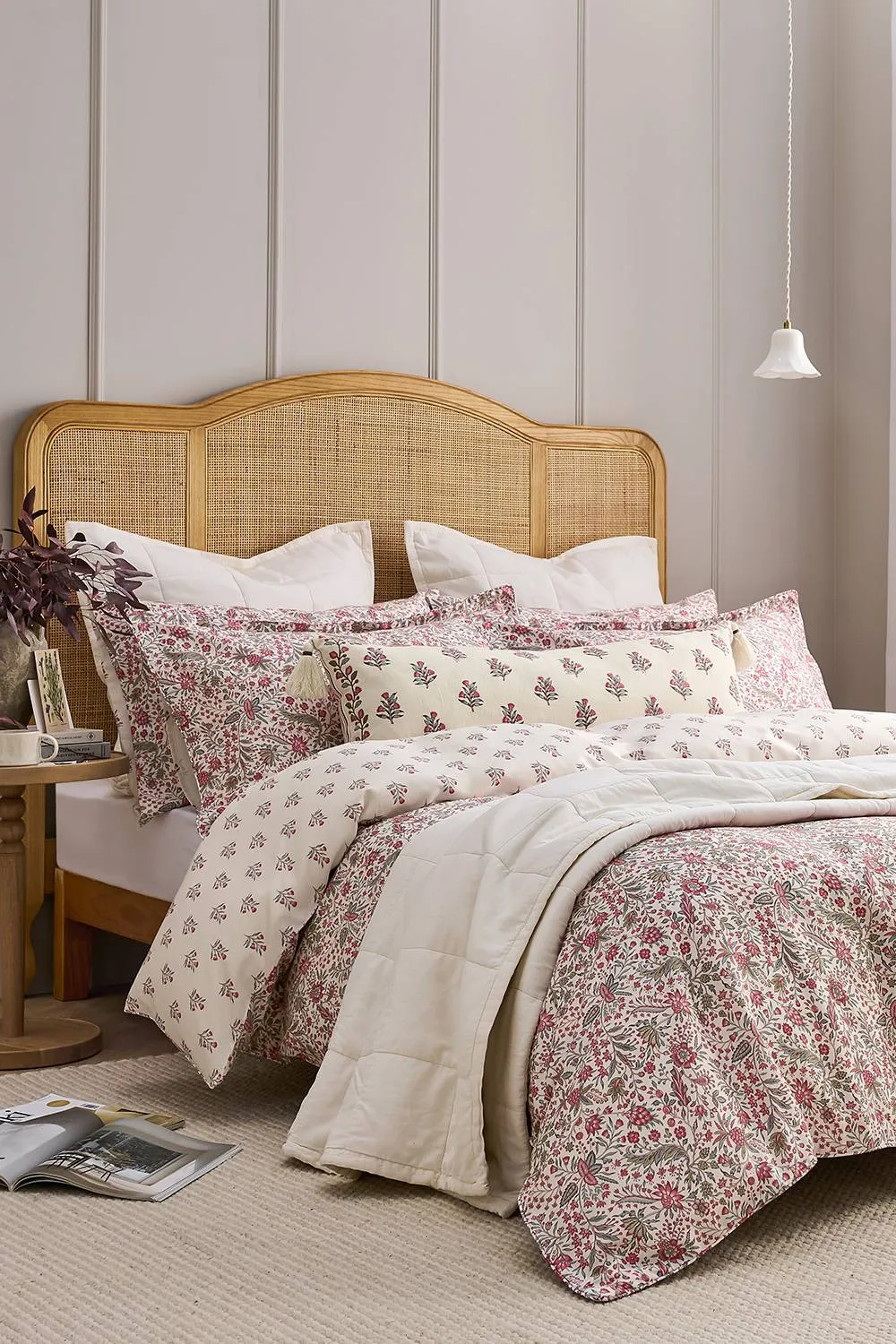 CHRISTY 'Newstead' Mulberry Reversible Cotton Sateen Duvet Cover Set in Red 2