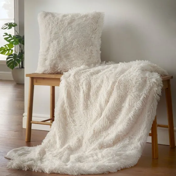Catherine Lansfield Cuddly Deep Pile Throw Blanket 3