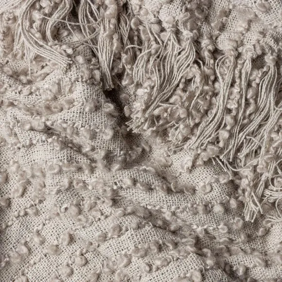 Höem Arvo Boucle Yarn Throw Feather 2