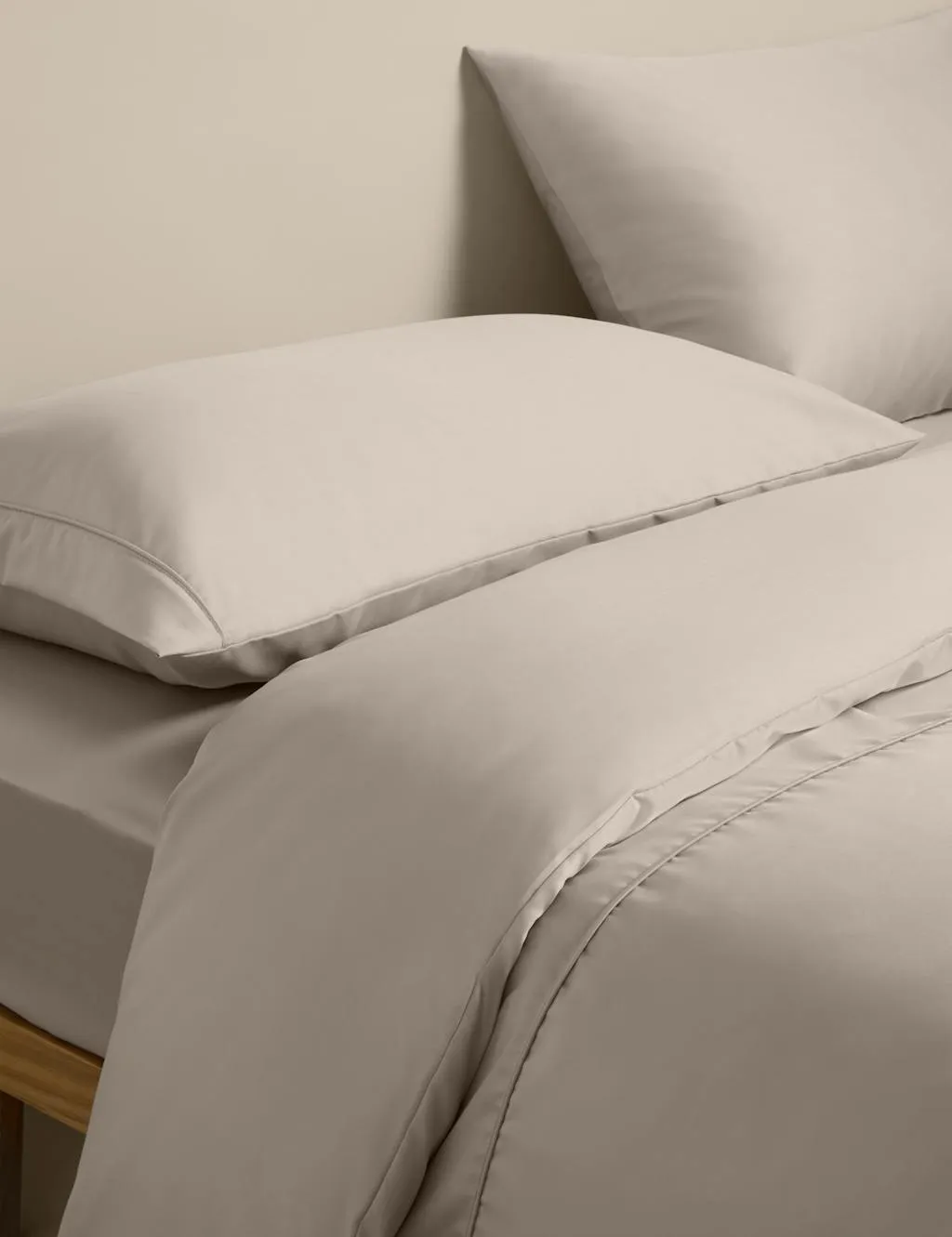M&S Egyptian Cotton 230 Thread Count Silky Bedding Set Putty