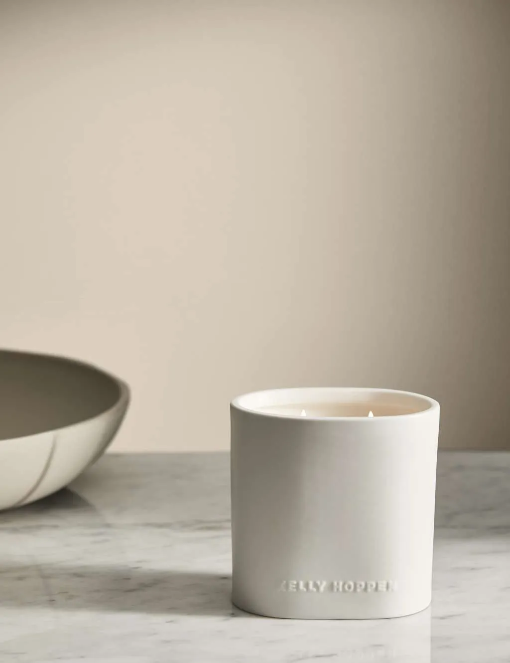 M&S X Kelly Hoppen No. 1 Fragrance Oval Ceramic Candle 800g White Mix