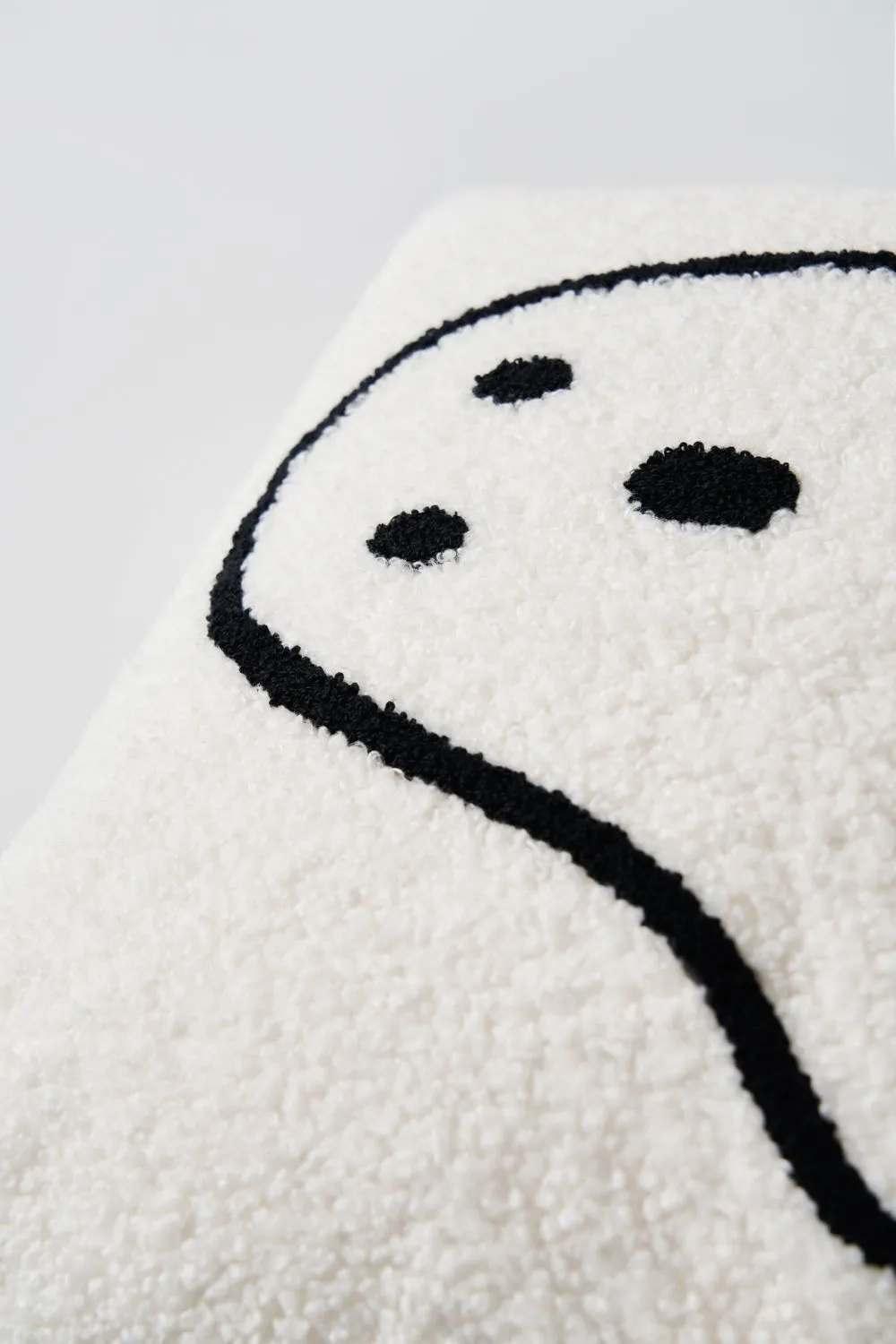 BHS Halloween Ghost Tufted Cushion in White 2