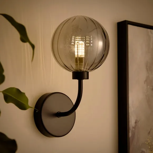 Luxe Ribbed LED Wall Light 2