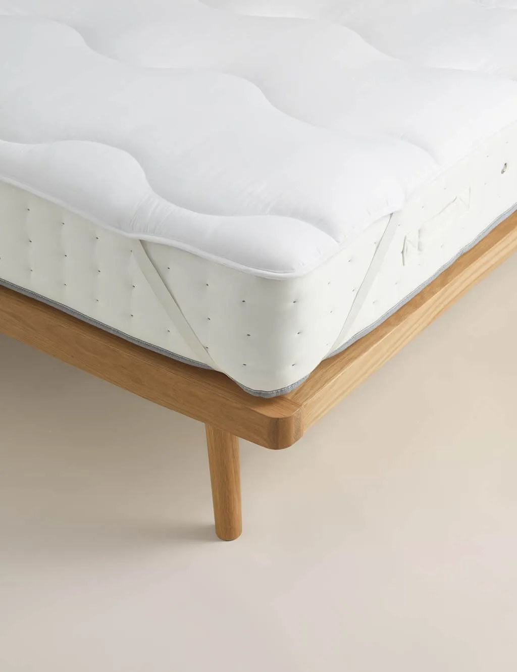 M&S Smart Wash & Dry Mattress Topper White