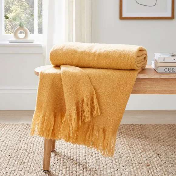 Brushed Boucle Throw Blanket 1