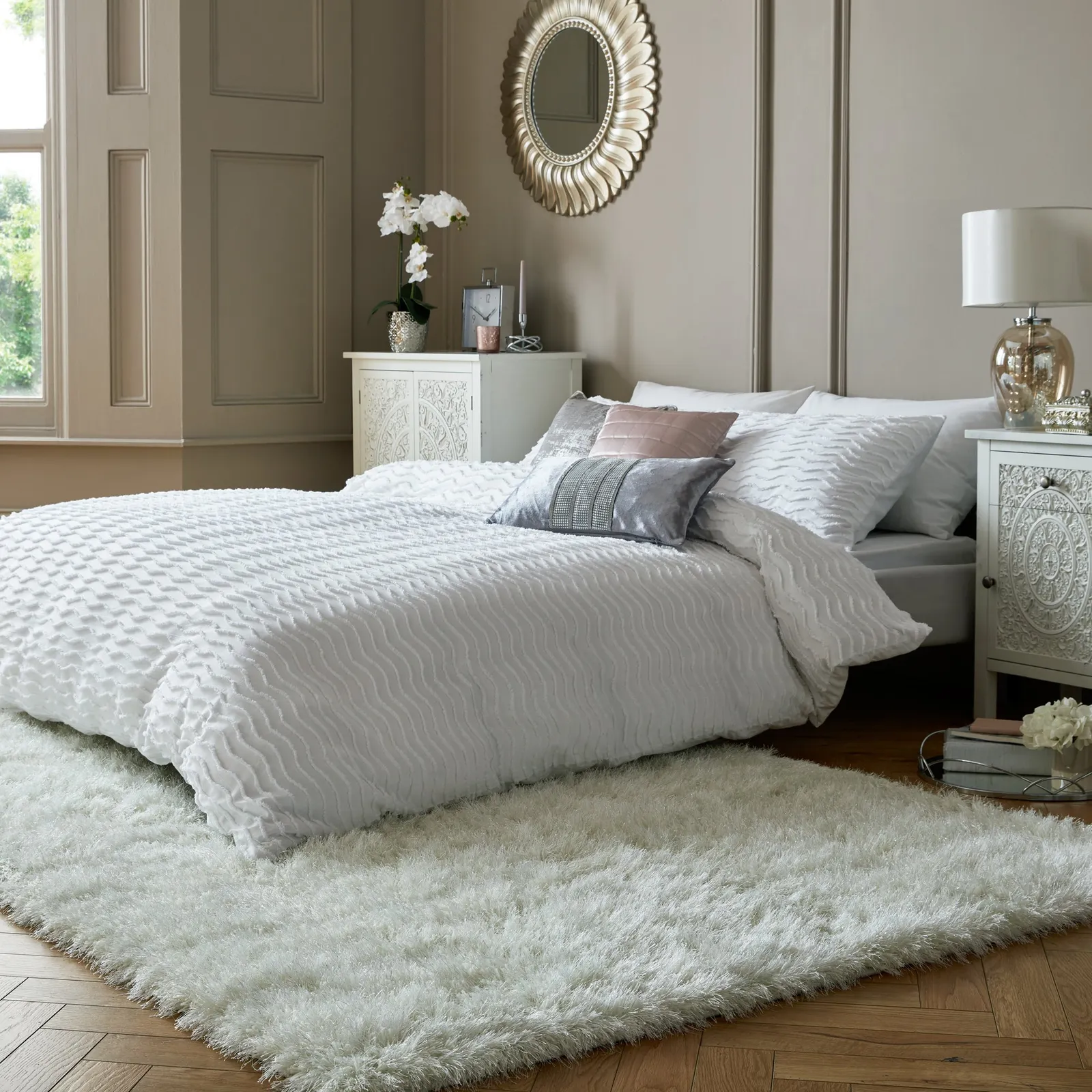 Riviera Sparkle Shaggy Rug White