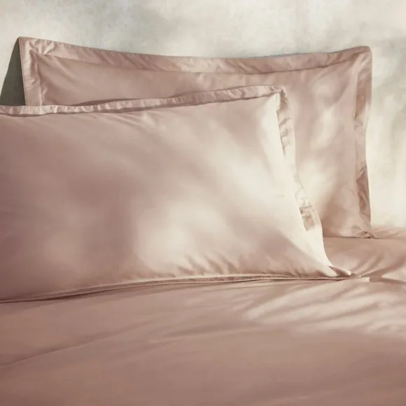 100% Egyptian Cotton 220 Thread Count Oxford Pillowcase
