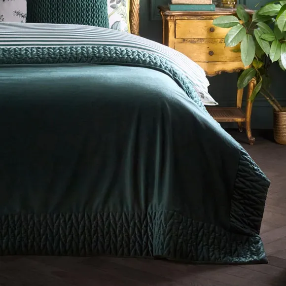 Laurence Llewelyn-Bowen Siena Bedspread 2