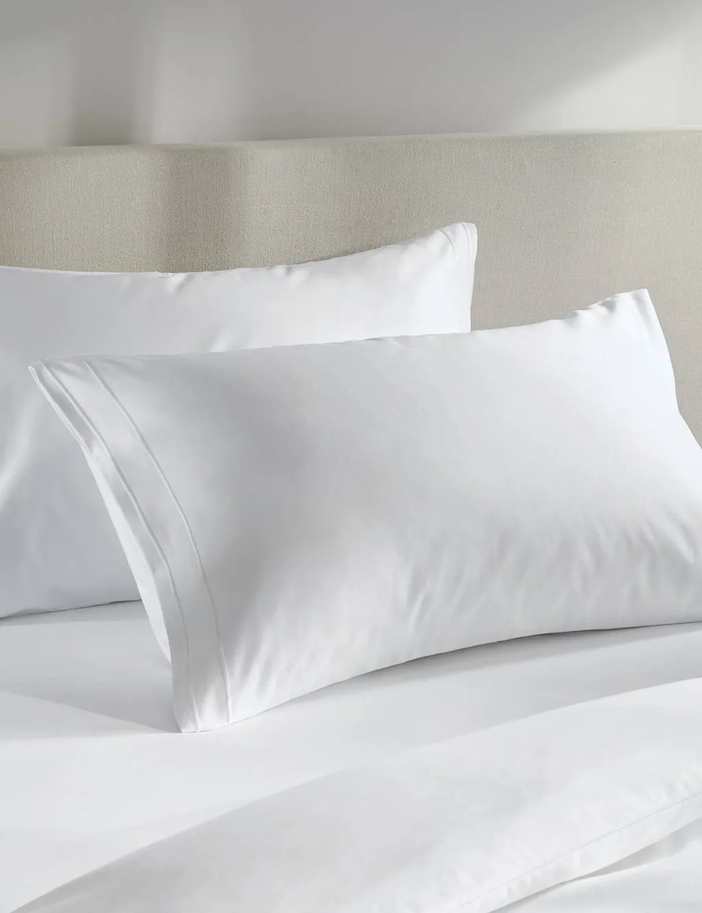 M&S 2 Pack Egyptian Cotton 1000 Thread Count Pillowcases White
