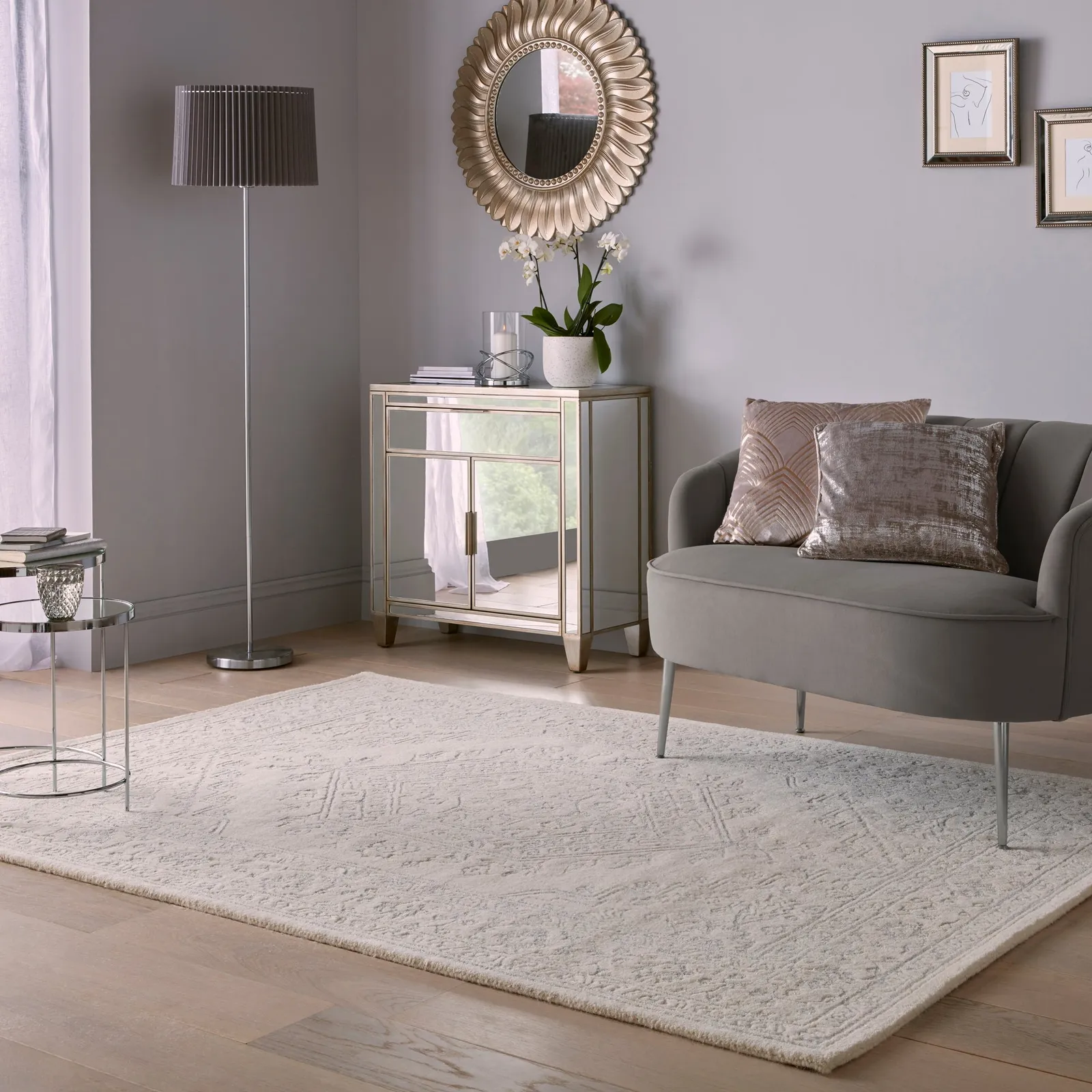 Traditional Lux Wool Rug Ivory