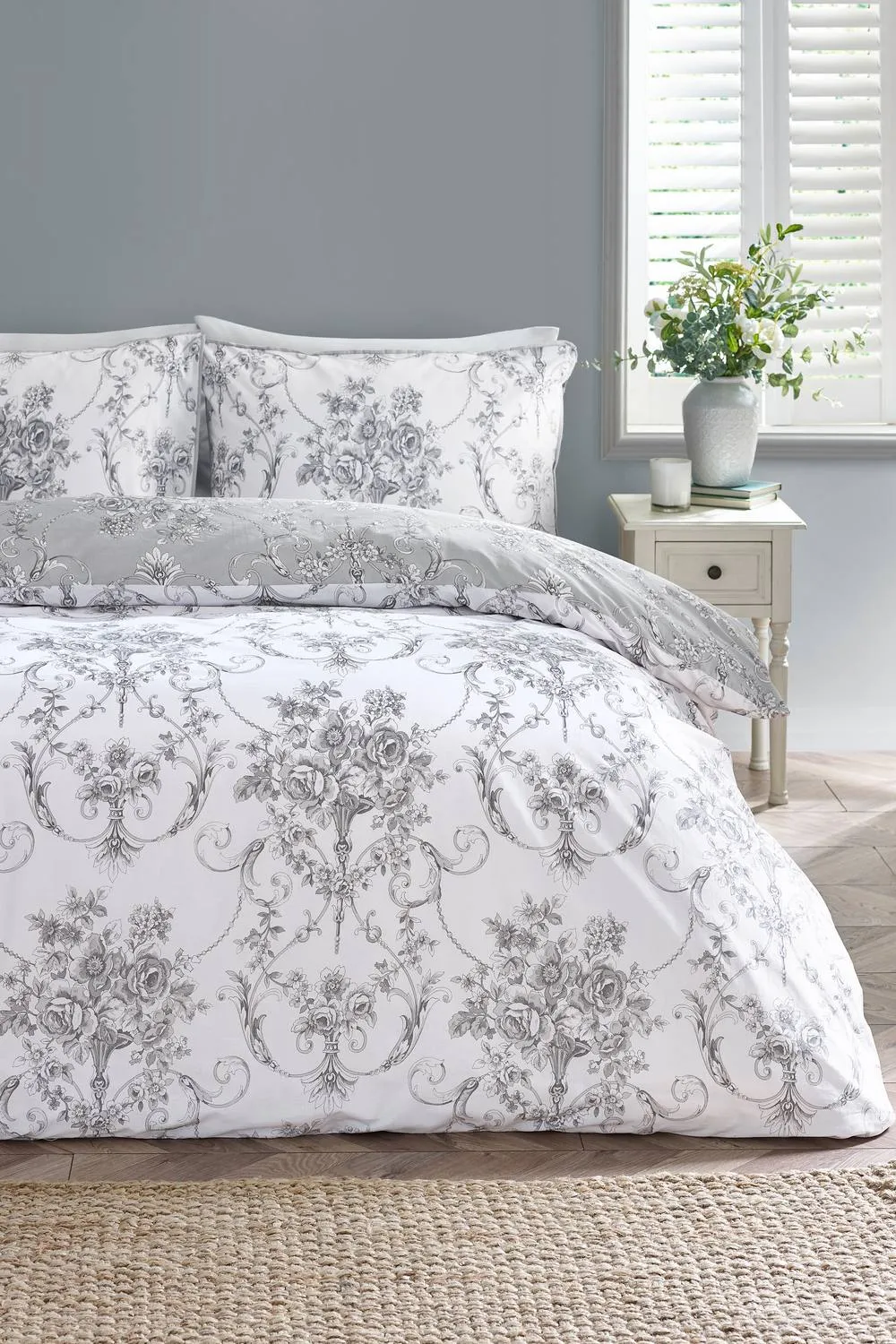 Catherine Lansfield 'Antoinette Damask' Reversible Duvet Cover Set in Grey 1