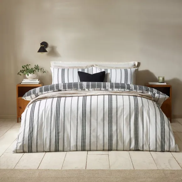 Catherine Lansfield Harbour Stripe Polycotton Duvet Cover & Pillowcase Set 5