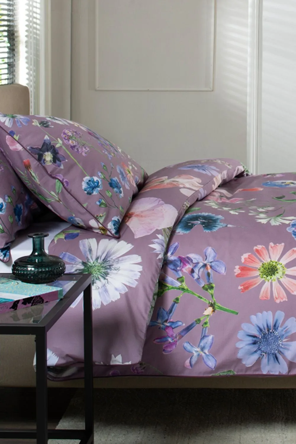 The Lyndon Company Botanical Flower 200TC 100% Cotton Luxury Duvet Cover Set in Lilac 3