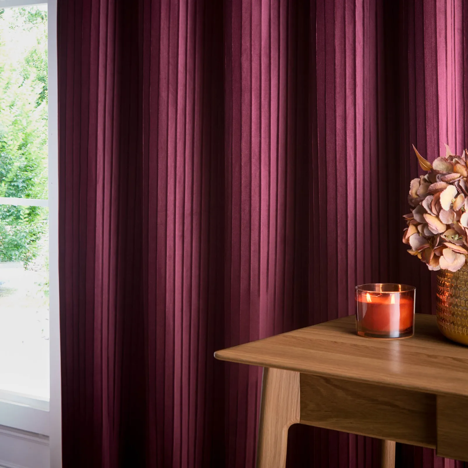 Paoletti Corinthian Velvet Room Darkening Eyelet Curtain Pair in Dark Red 3