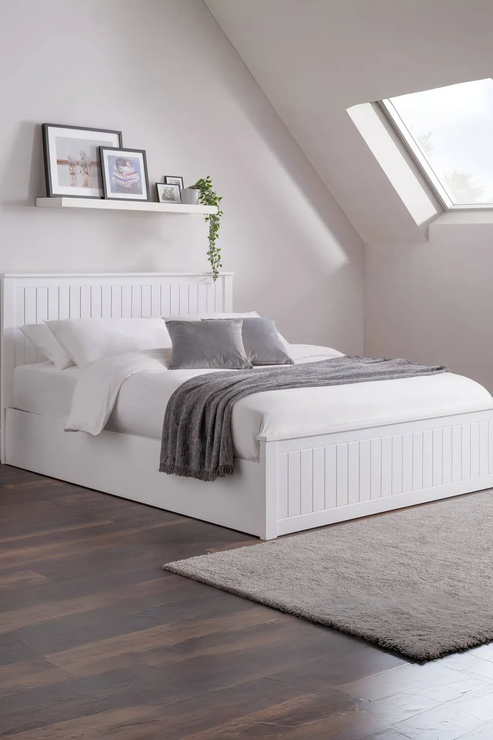 Julian Bowen Maine Ottoman Storage Bed in White