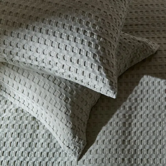 Emerson Waffle Duvet Cover and Pillowcase Set 4