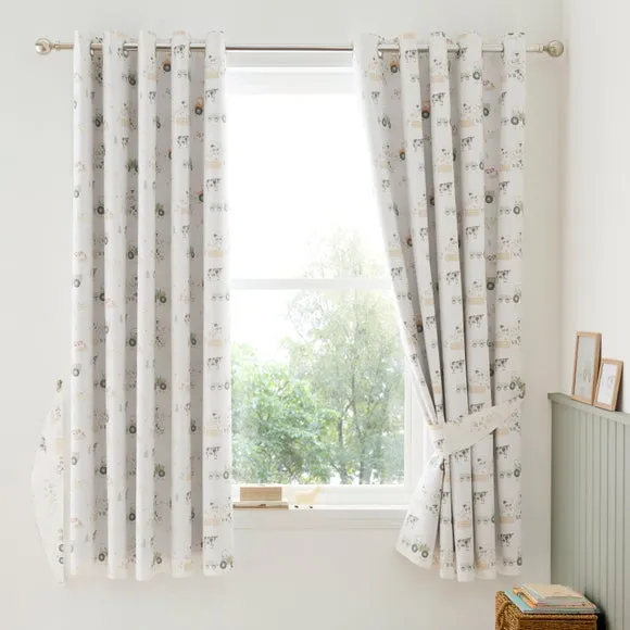 Farmyard Friends Eyelet Curtains 2
