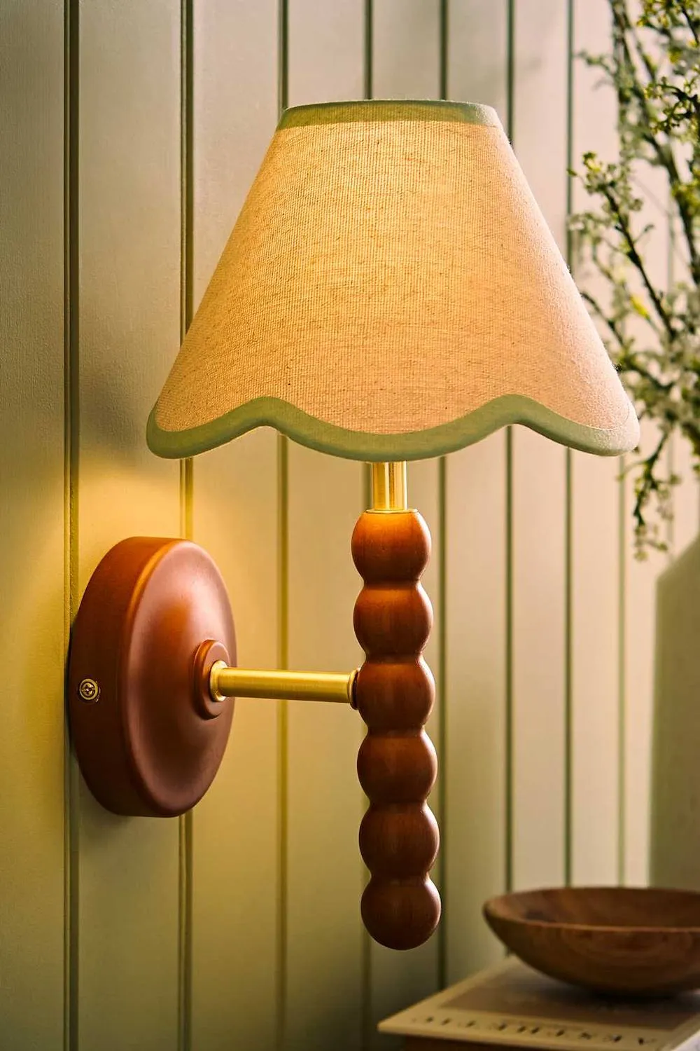 ValueLights Bobbins Walnut Bobble Wall Light & Linen Trim Lamp Shade in Pale Green 2