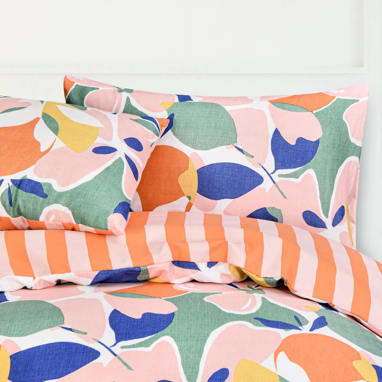 Smart Living Luxury Super Soft Reversible Abstract Floral Duvet Cover With Pillowcase 4