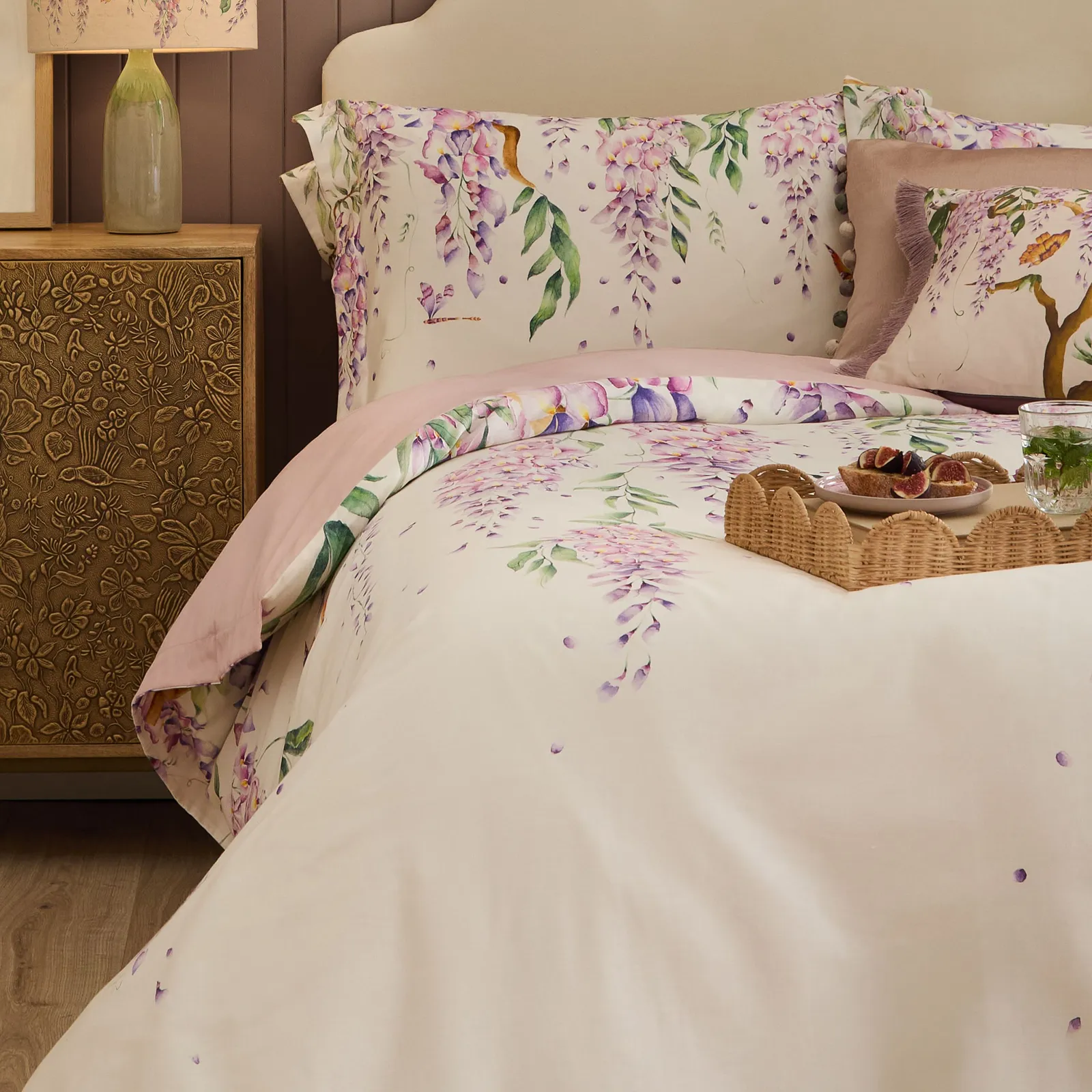 Voyage Maison Mariposa Oxford Edge 100% Cotton Duvet Cover Set in Purple 2