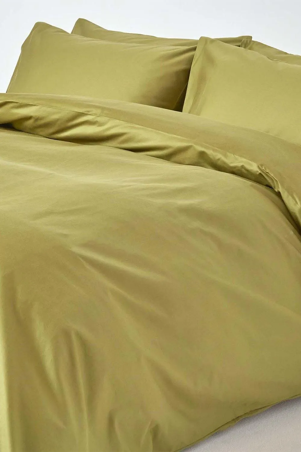 Homescapes Egyptian Cotton Duvet Cover with Pillowcase 1000 TC in Olive 2