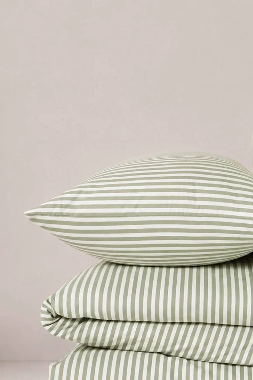 Martex Studio Edition Pinstripe Duvet Cover Set in Green 6