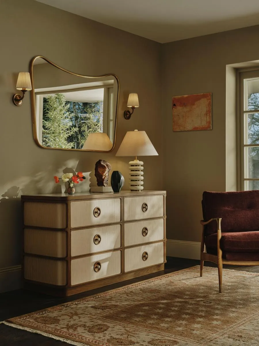 Alexander Wall Light