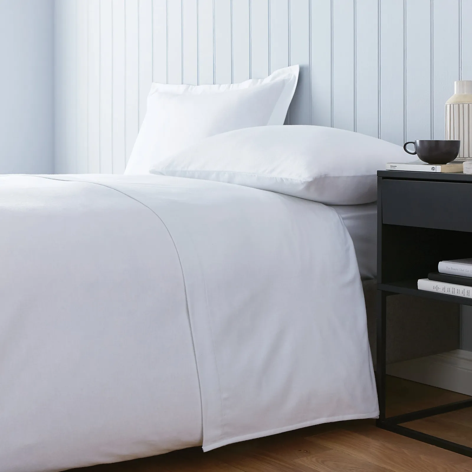Soft & Cosy Luxury Brushed Cotton Flat Sheet White