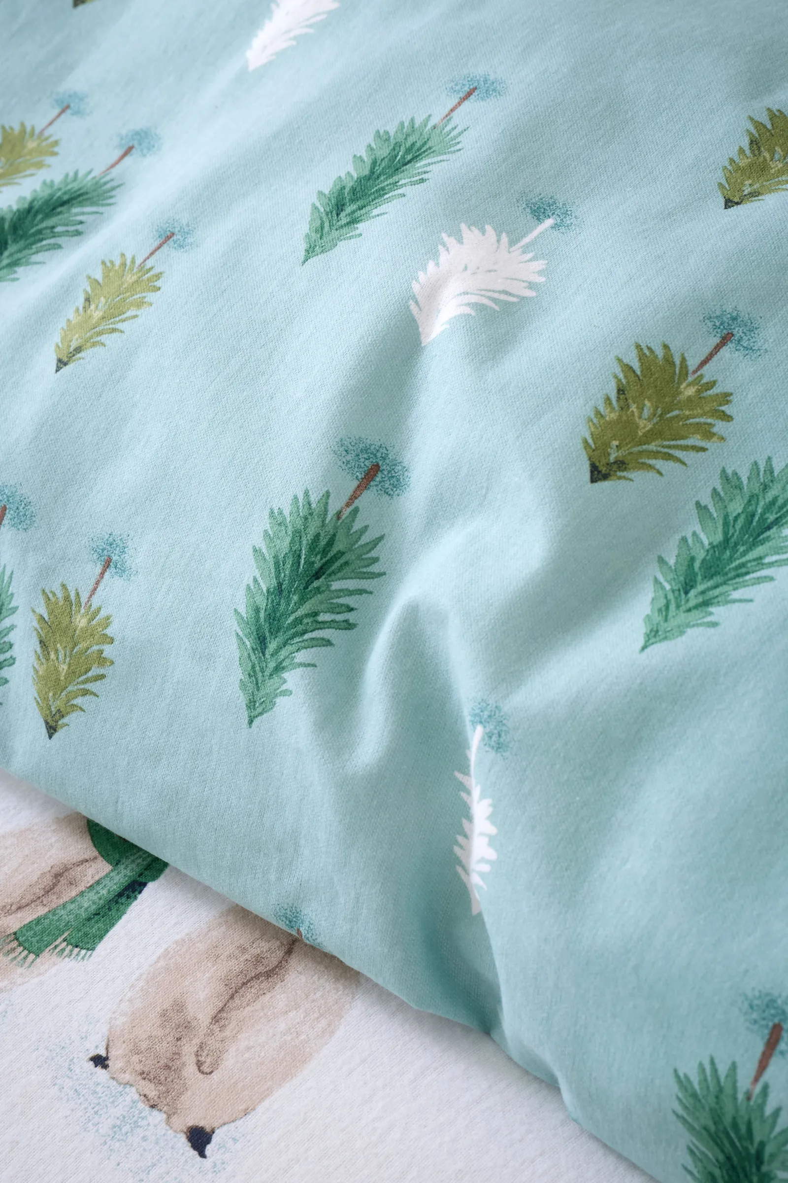 Catherine Lansfield 'Brushed Snowy Penguin' Cotton Reversible Duvet Cover Set in White 4