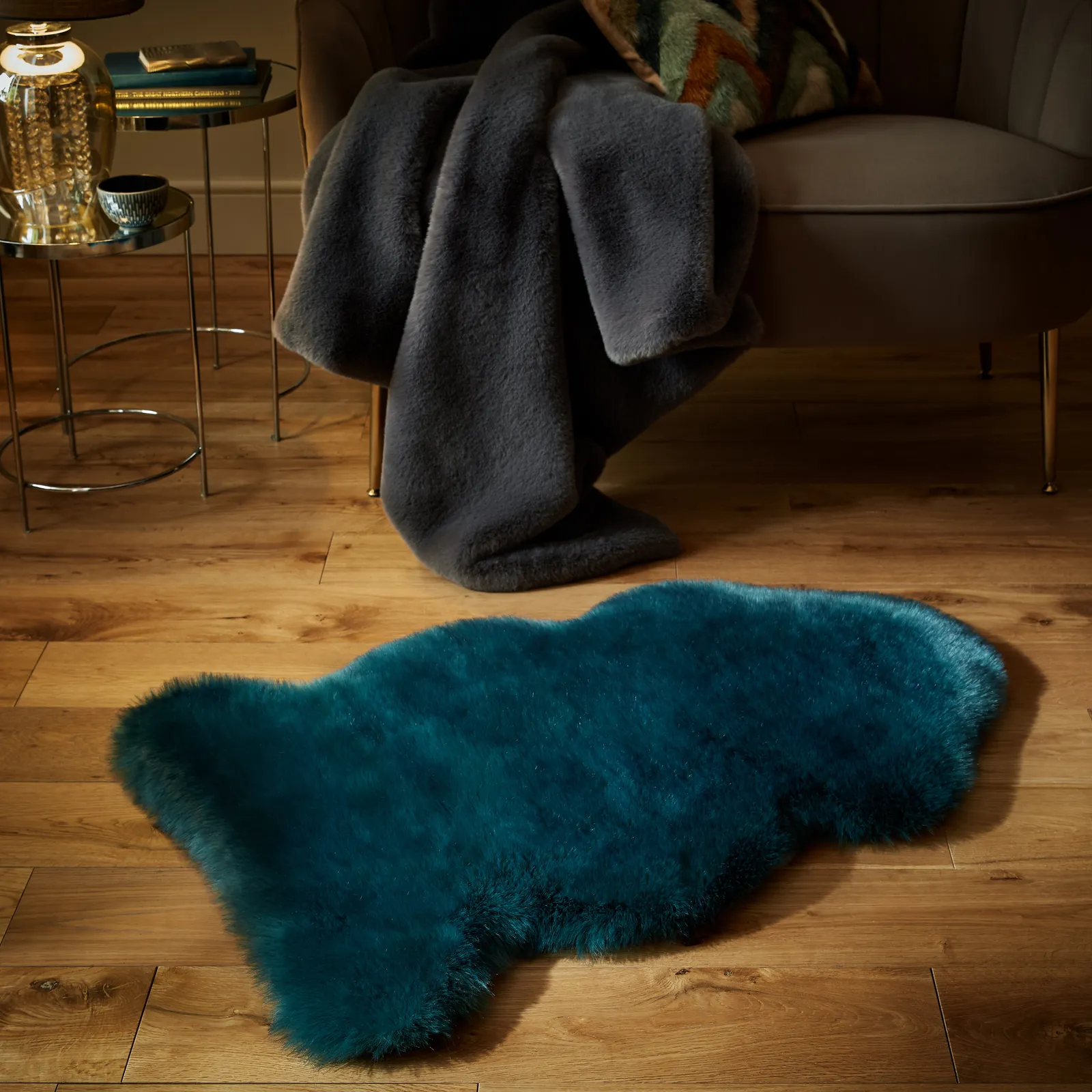 Luxury Faux Fur Pelt Rug Luxury Faux Fur Pelt Peacock