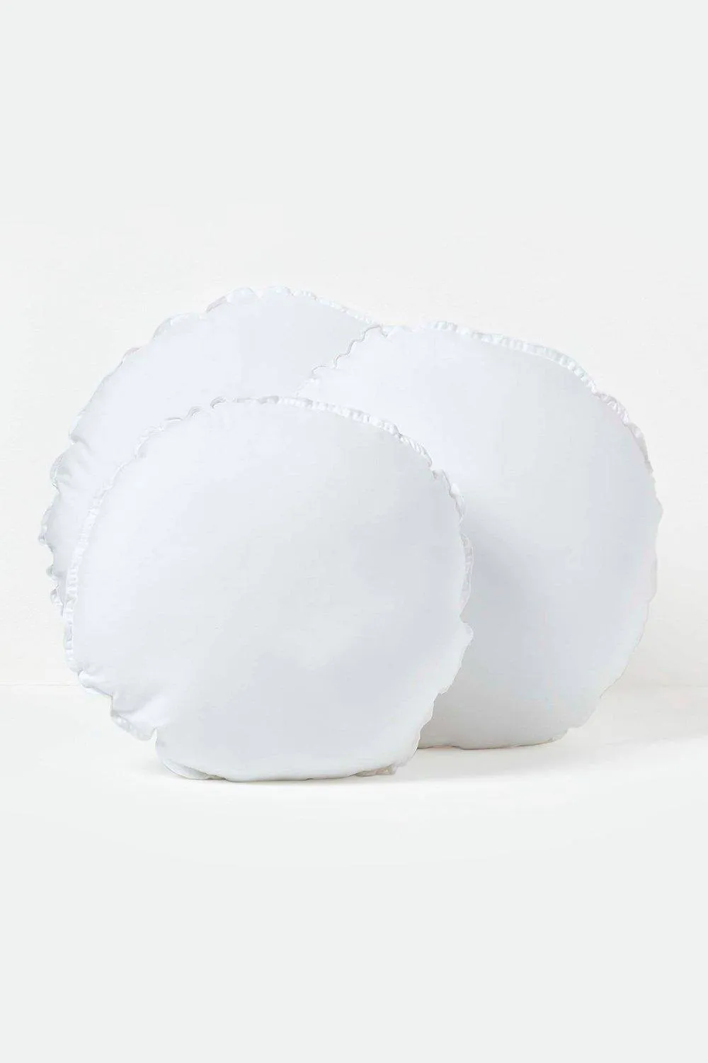 Homescapes Super Microfibre Round Shaped Cushion Pad - Cushion Filler & Inserts in White 6