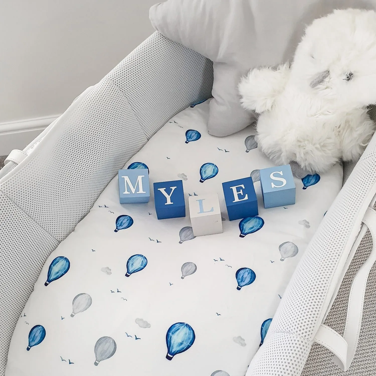 Minky Myles Baby Fitted Moses Basket Sheet. Cotton Hot Air Balloon Nursery Sheet. Crease. Baby Bedding Crib Sheets in White