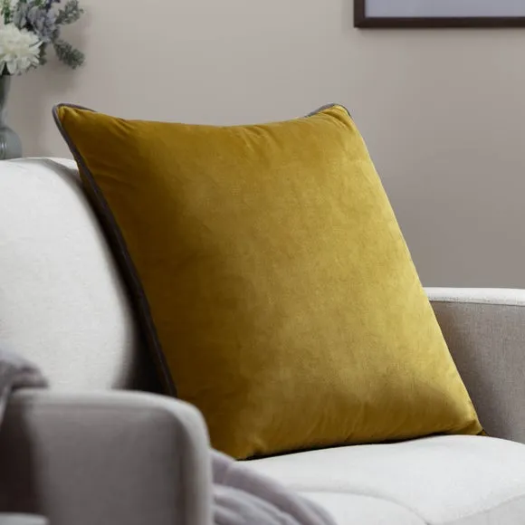 Furn. Square Cushion Cover 1