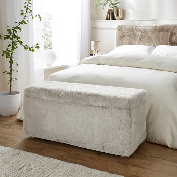 Elysia End of Bed Ottoman, Faux Fur 1