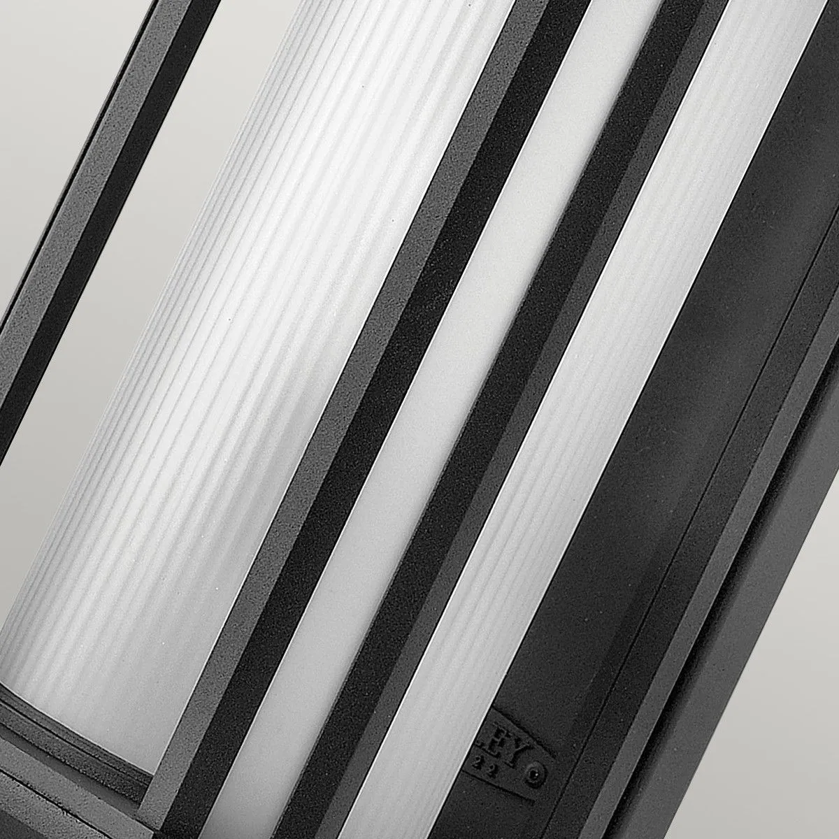 Netlighting Hinkley Castelle Outdoor 1 Light Medium Wall Lantern Black IP44 3