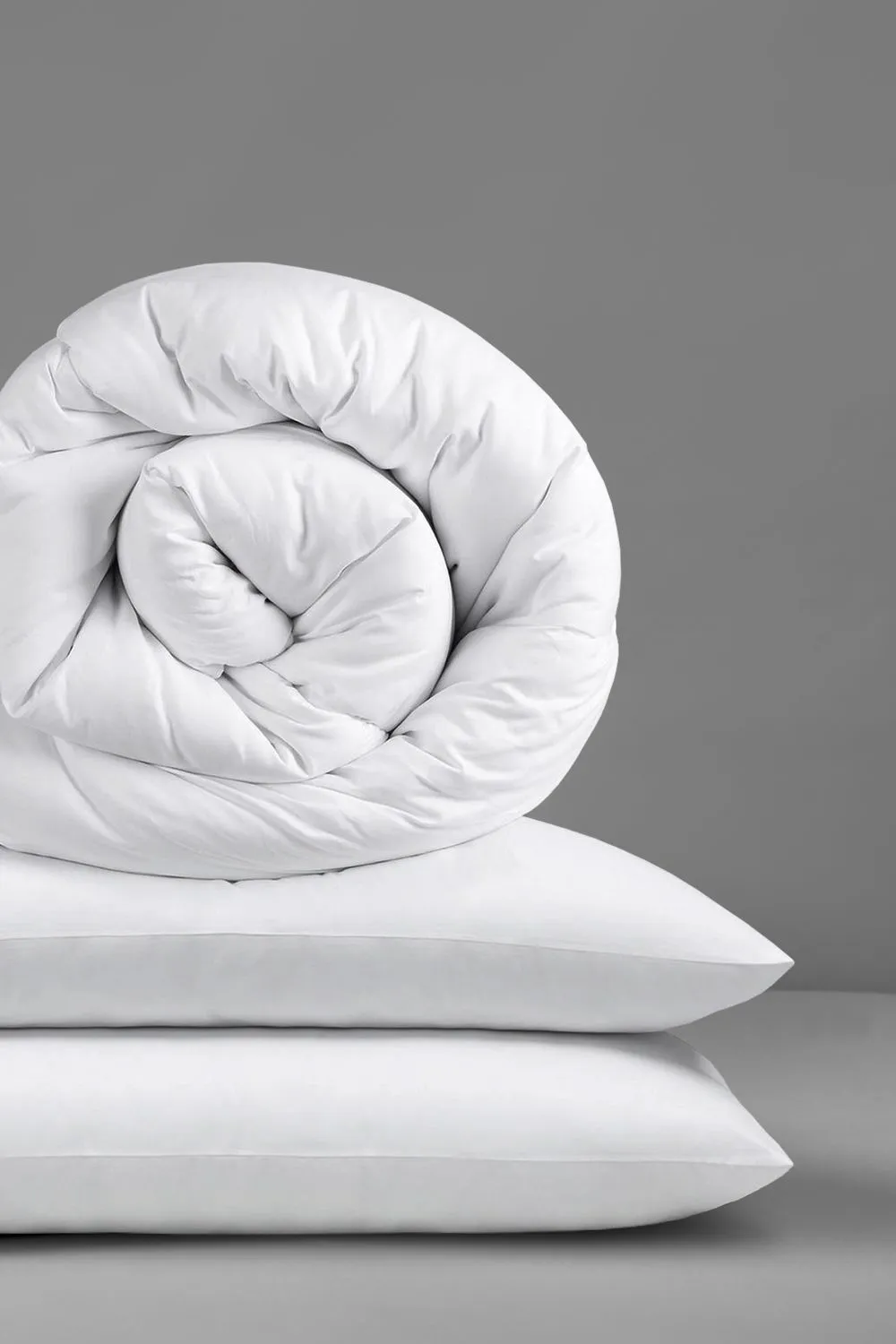 Slumberdown Climate Control 13.5 Tog Winter Duvet With 2 Pillows in White 1