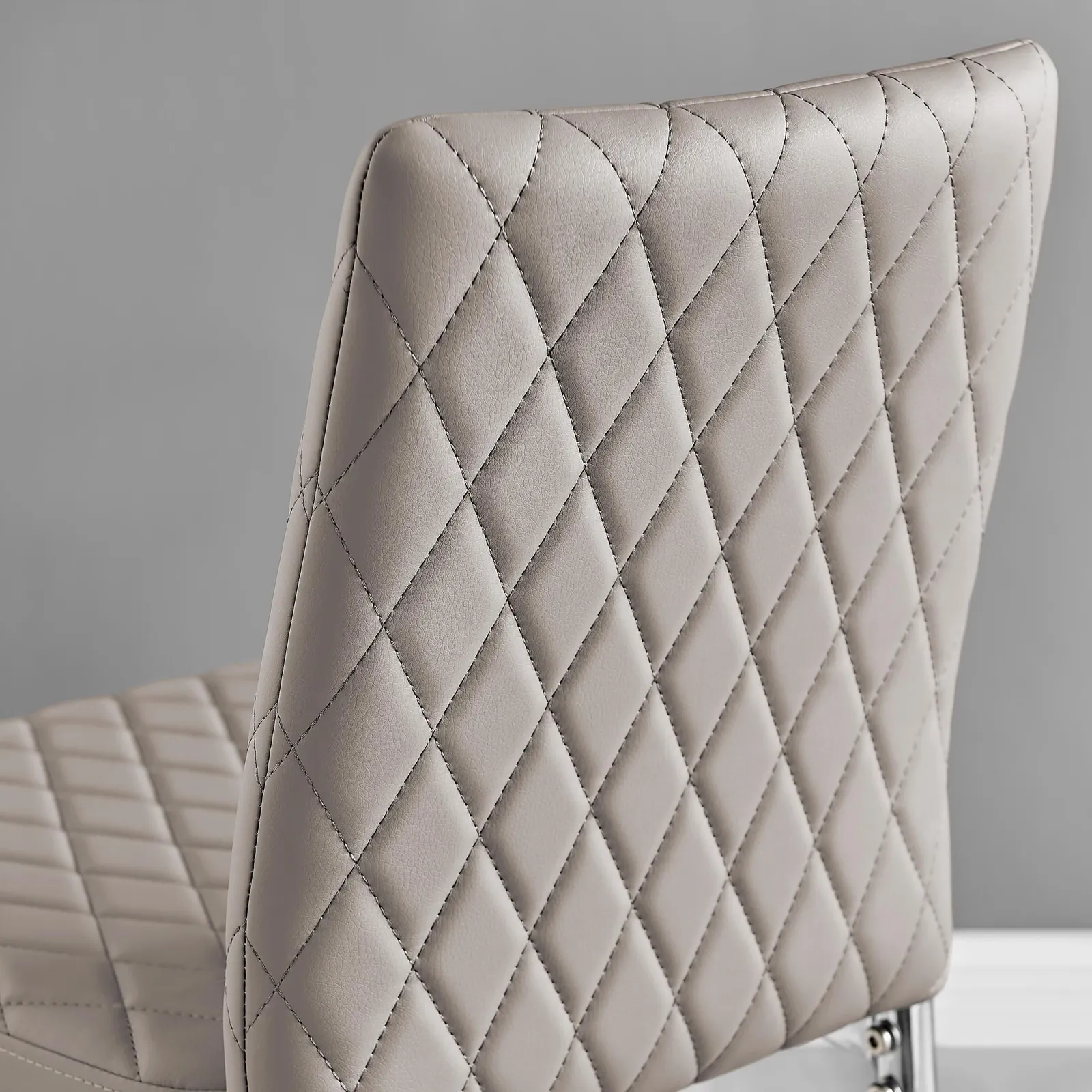 FurnitureboxUK Set of 2 Milan Hatched Faux Leather Padded Counter Stools With Silver Chrome Metal Legs in Beige 4
