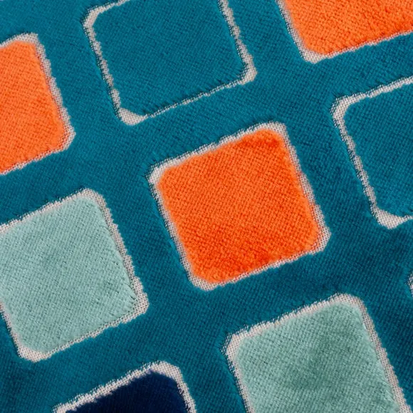Furn. Metro Diamond Velvet Rectangle Cushion 2