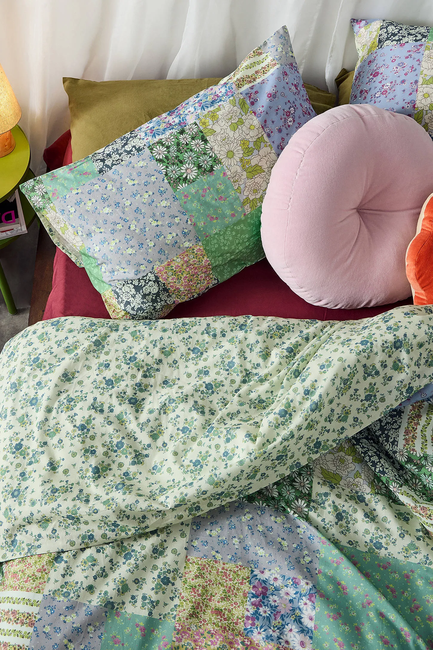 Floral Meadow Reversible Duvet Set 2