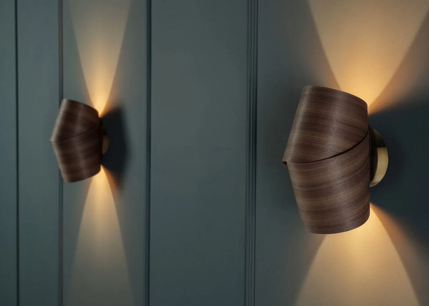 Heal's Neap Wall Light Oak 3
