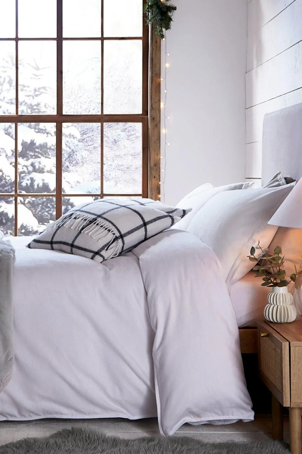Murmur 'Laila' Brushed Cotton Oxford Pillowcase in White 2