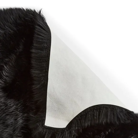 Single Pelt Sheepskin Rug 3