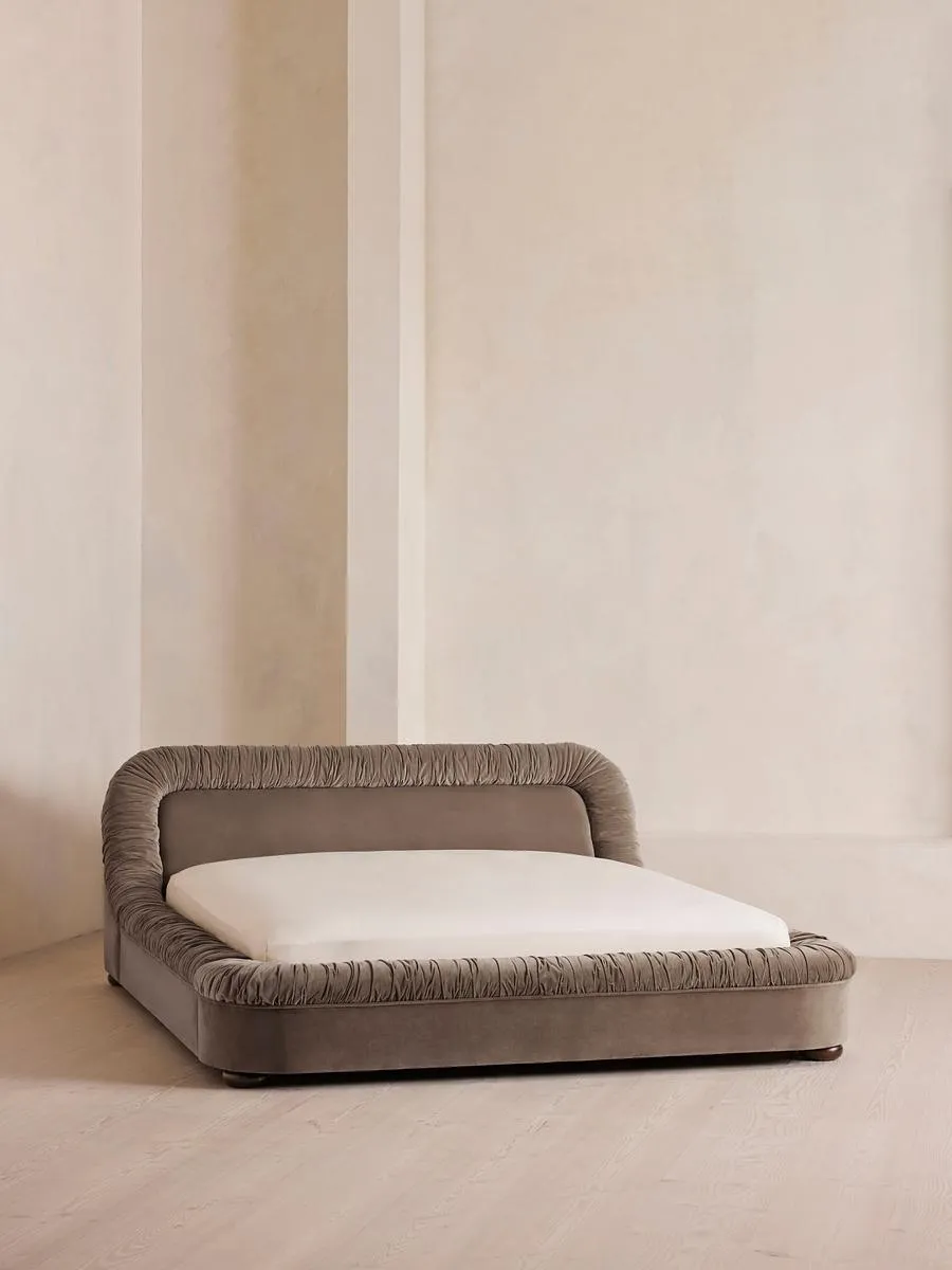 Vara Bed, King, Velvet, Taupe