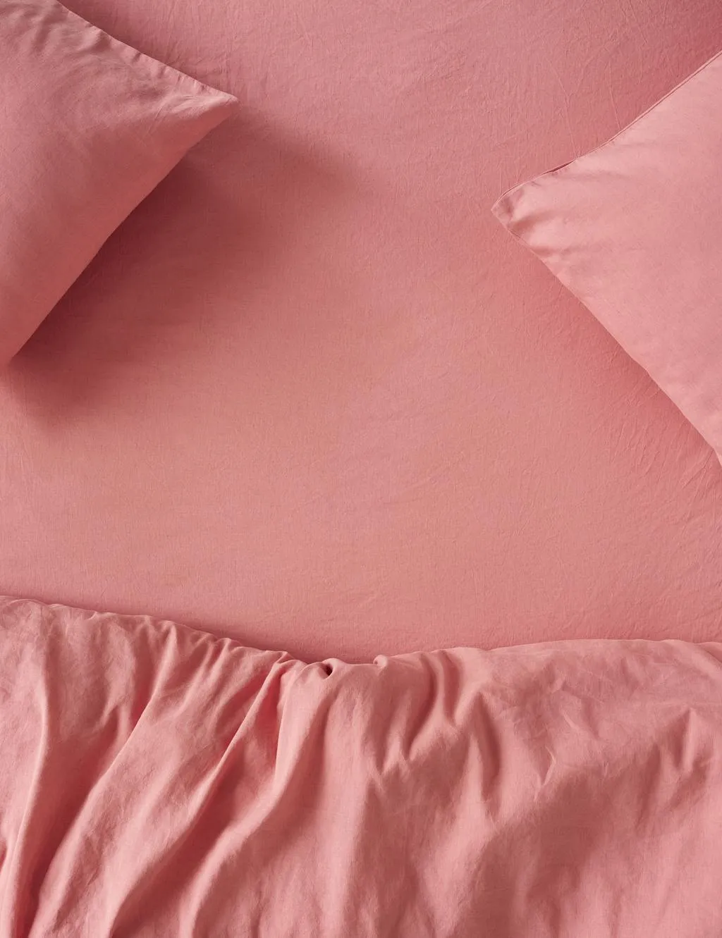 Piglet In Bed Linen Rich Plain Fitted Sheet Pink