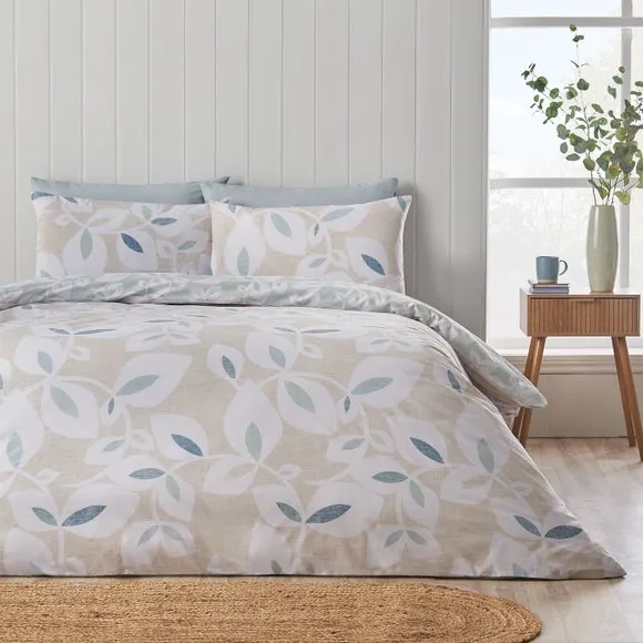 Catherine Lansfield Inga Leaf Polycotton Duvet Cover & Pillowcase Set 1