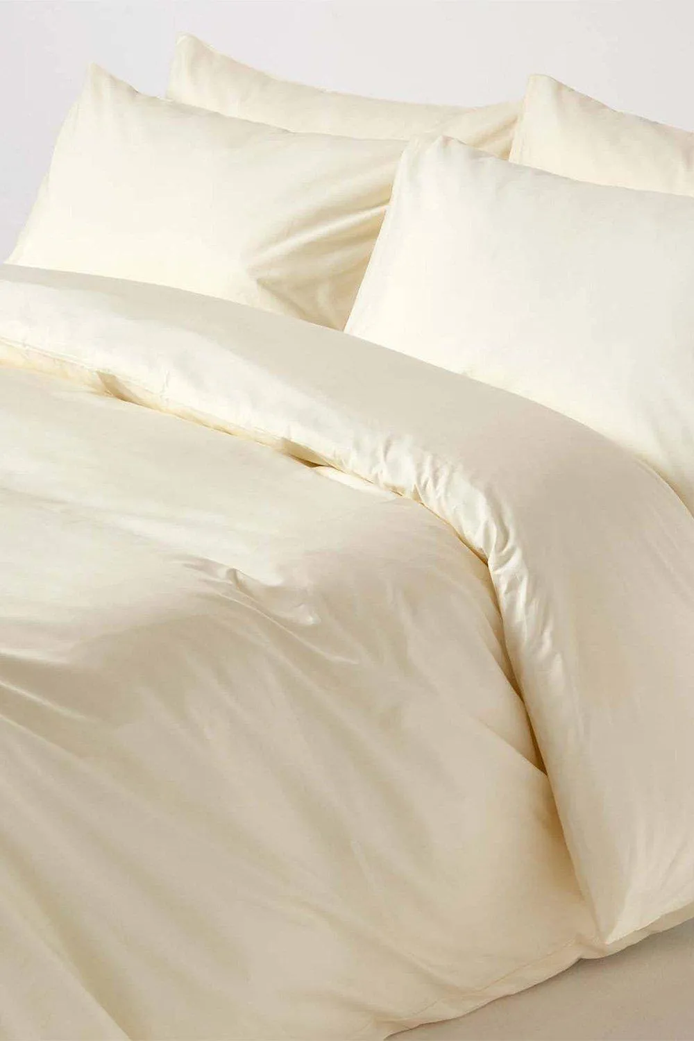 Homescapes Egyptian Cotton Duvet Cover with Pillowcase, 200 TC in Cream 1